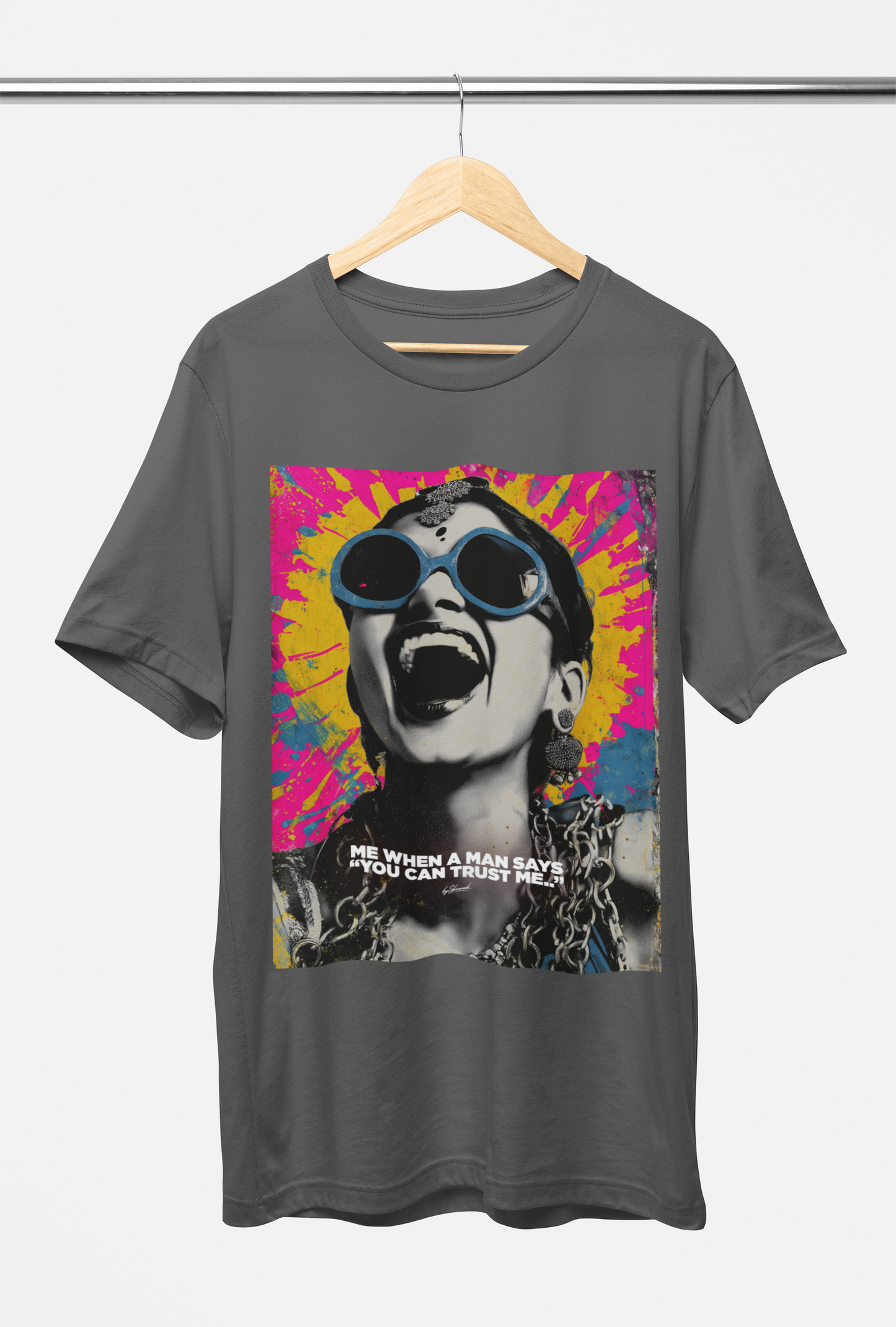 TRUST ME - T-SHIRT