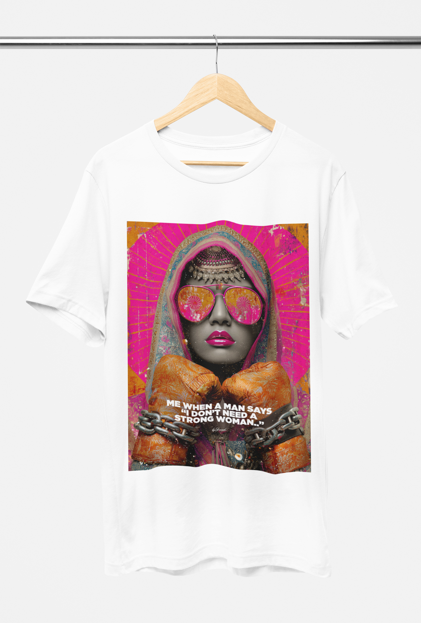 STRONG WOMAN T-SHIRT